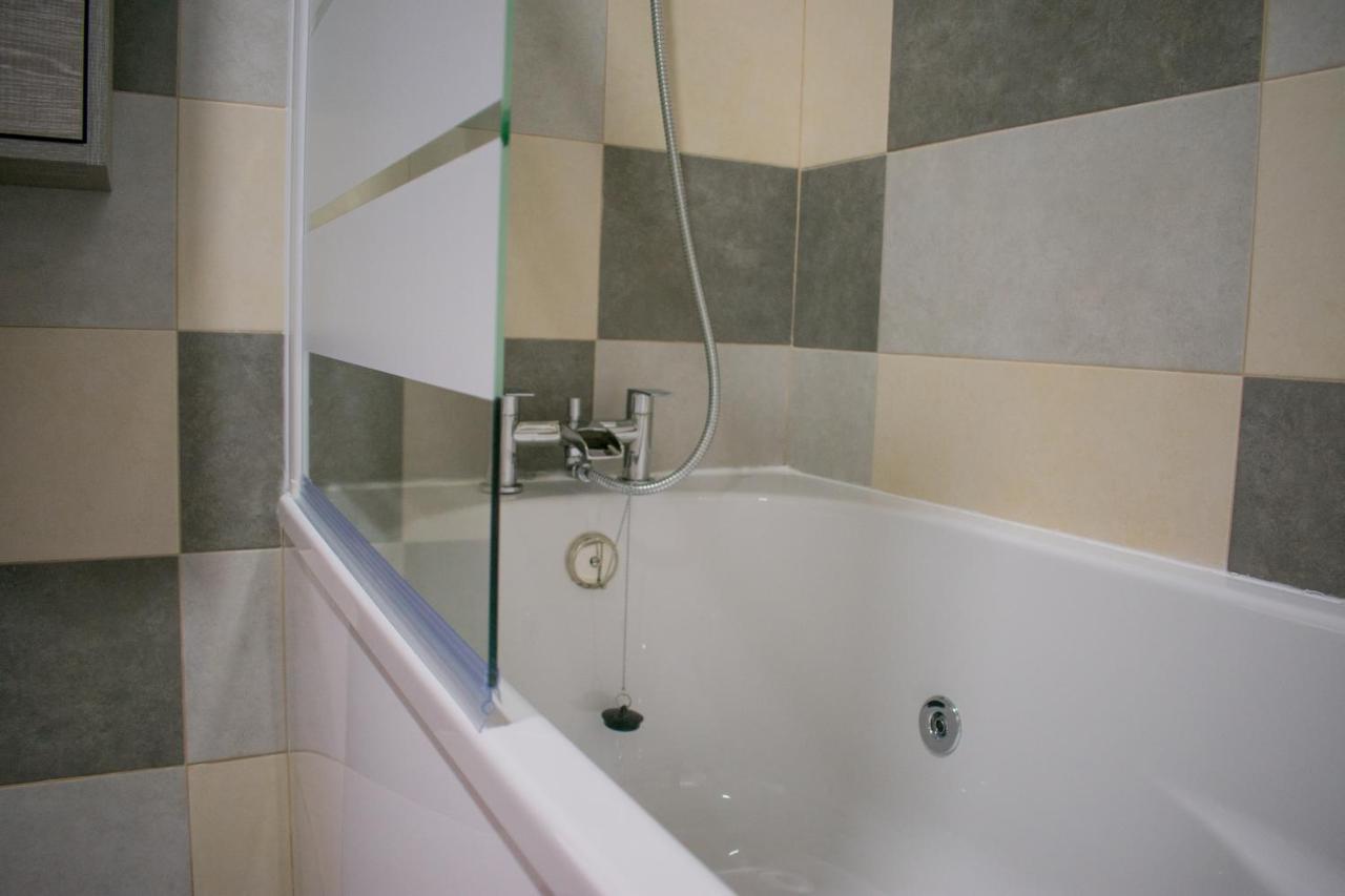 Apartamentos Cerezo La Codosera Luaran gambar
