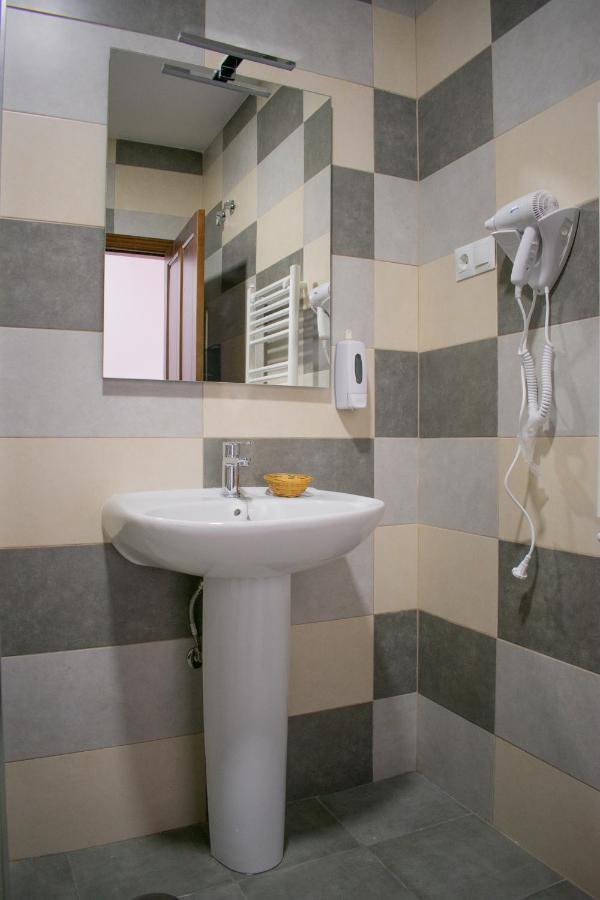 Apartamentos Cerezo La Codosera Luaran gambar