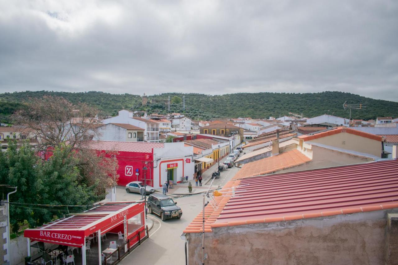 Apartamentos Cerezo La Codosera Luaran gambar