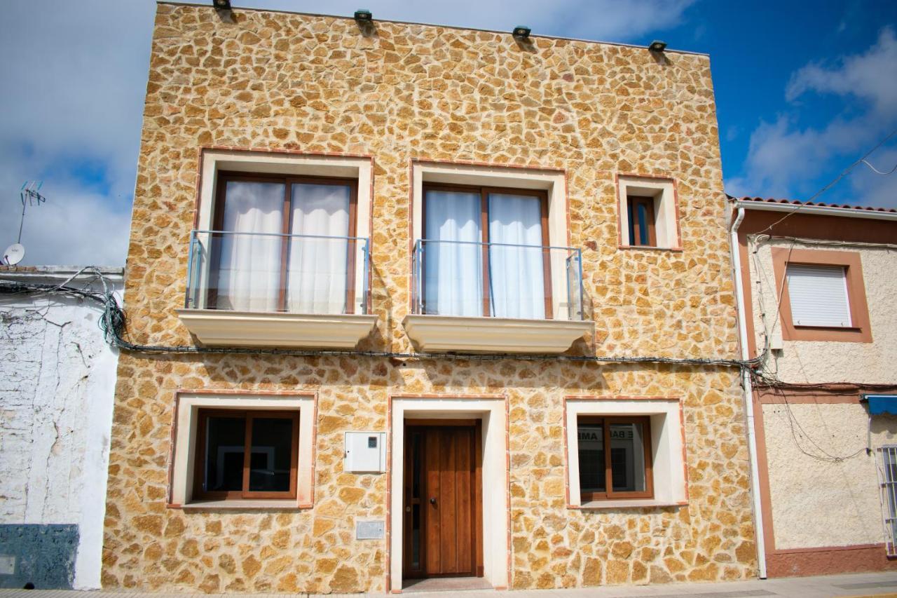 Apartamentos Cerezo La Codosera Luaran gambar